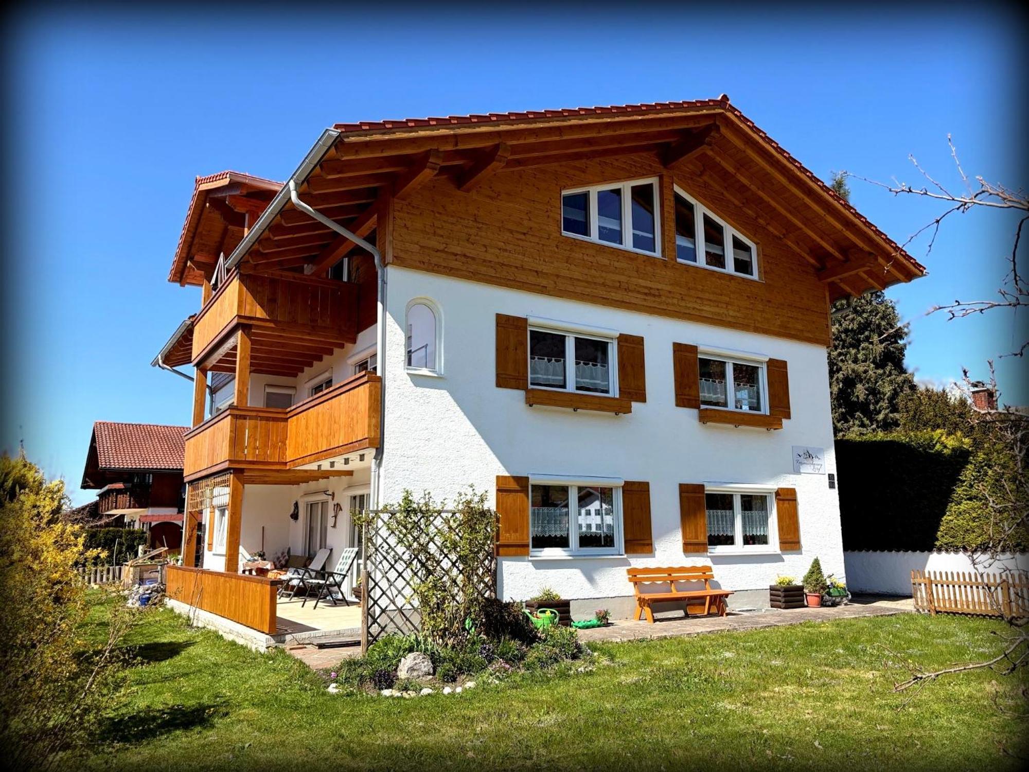 23 Neu Erbaute Ferienwohnung Mit Schloss- Und Panoramablick Halblech Zewnętrze zdjęcie